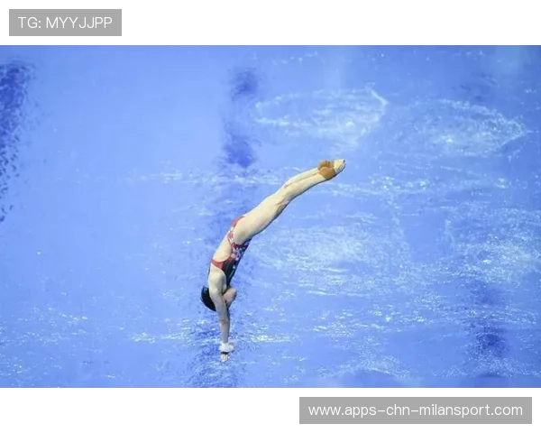 全红婵压水花入水近乎完美再次夺目