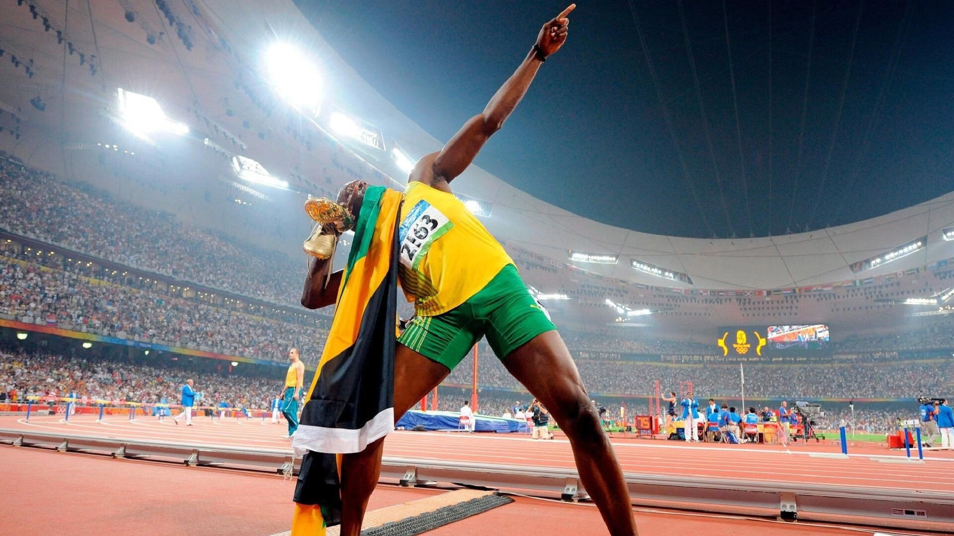 中超联赛中国女足夺冠 球迷庆祝场面壮观，中超女足比赛