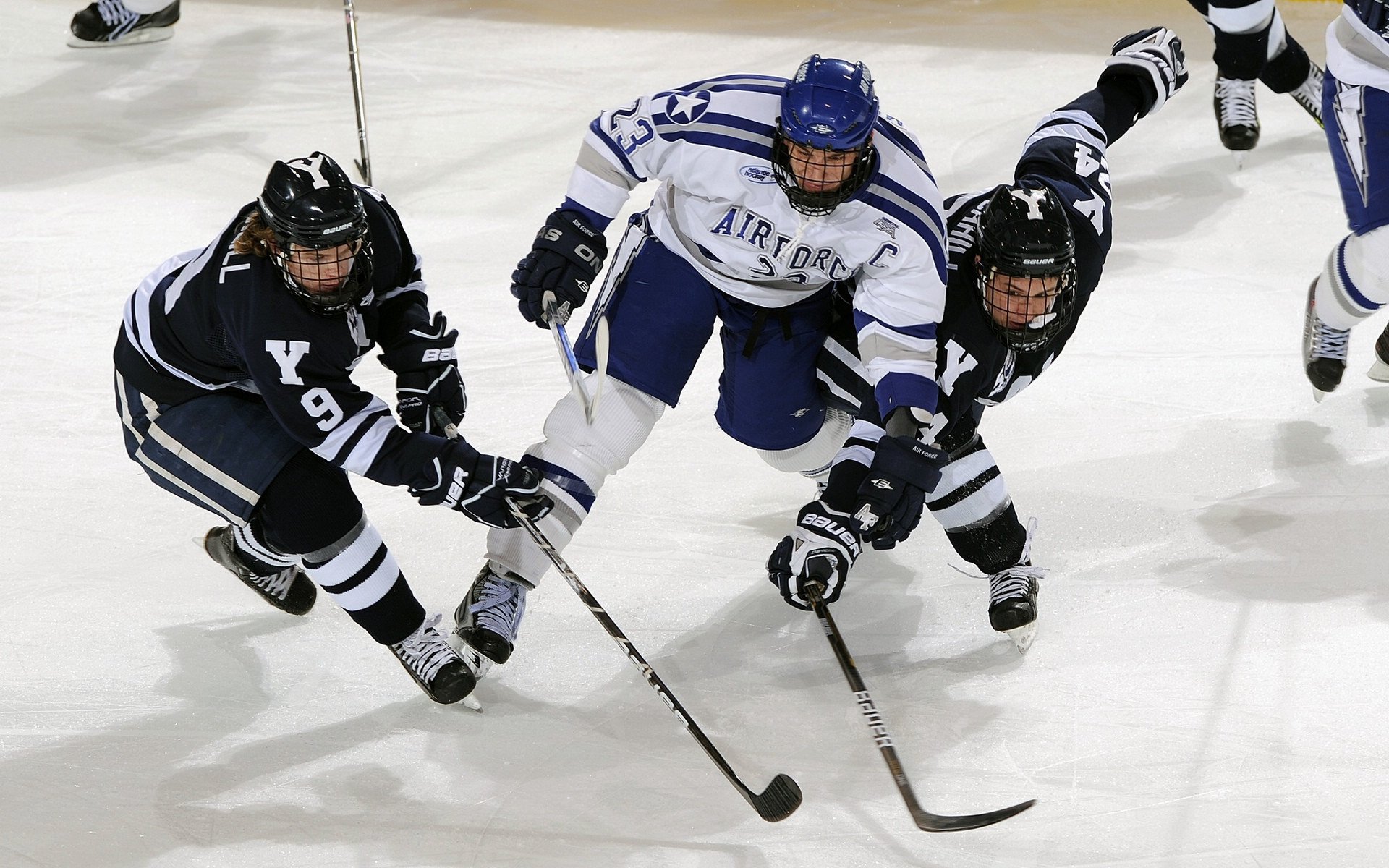 基层足球赛事覆盖面狭窄,区级足球比赛